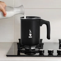 Kép 2/6 - Bialetti Tuttocrema kézi tejhabosító 3 adag (450ml)