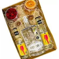 Kép 1/2 - Historia Classic gin tonik csomag feliratos díszdobozban