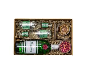 Tanqeray Gin Tonik szett Díszdobozban Ginfűszerrel