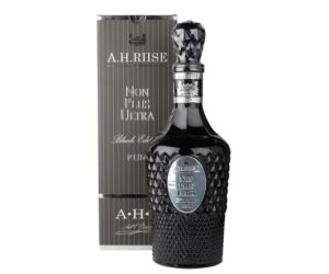 A.H. Riise Non Plus Ultra 42% pdd. Black Edition rum 0,7
