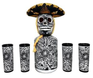 Tequila koponyás dekanter szett fekete mintával és kalappal