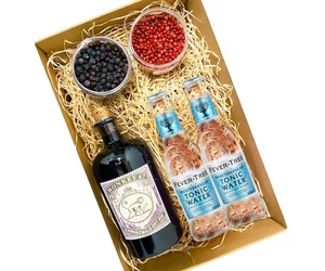 Monkey 47 Gin Tonik szett Díszdobozban Ginfűszerrel