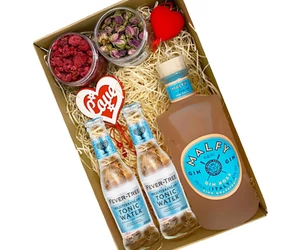 Nőnapi Malfy Pink Gin tonik szett díszdobozban