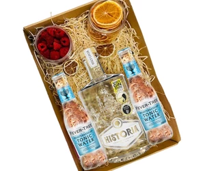 Historia gin tonik csomag feliratos díszdobozban