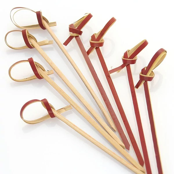 Tiki bambusz koktélnyárs 90mm 100db/cs piros