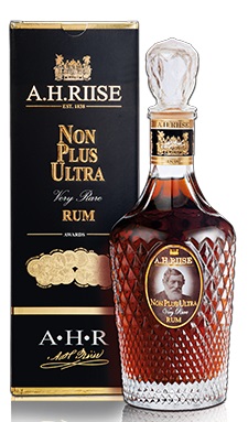 A.H. Riise Non Plus Ultra 42% pdd. Very Rare 0,7